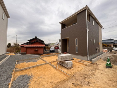 【外観】 | LiveleGarden尾張旭市東印場町全5棟【仲介手数料無料　渋川小　西中】 | 今すぐのご案内可能です！→  0120-336-922　までお気軽にお問い合わせください。