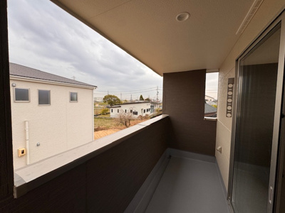 【バルコニー】 | LiveleGarden尾張旭市東印場町全5棟【仲介手数料無料　渋川小　西中】 | 今すぐのご案内可能です！→  0120-336-922　までお気軽にお問い合わせください。