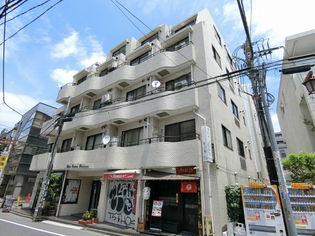 日興パレス渋谷の外観