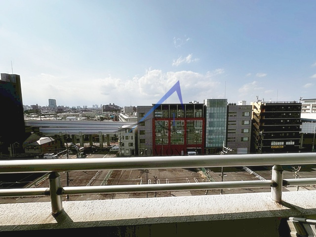 パインコート梅屋敷