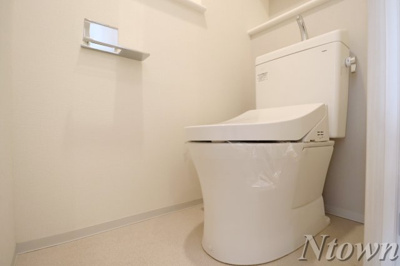 【トイレ】 | ディアレイシャス大須観音 | 清潔感のあるトイレです