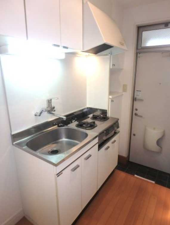 タウンテラス野沢　ネット無料　陽当たり良好　浴室乾燥のキッチン