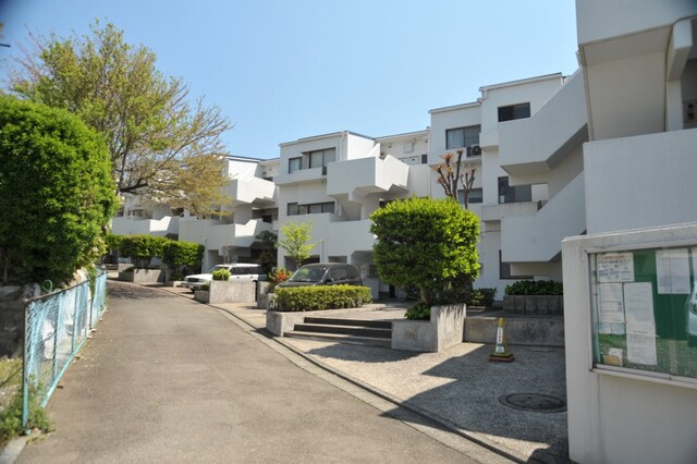 ユニーブル横浜山手第二のエントランス