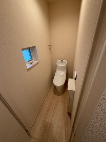 一宮市今伊勢町馬寄字上畑田の中古一戸建のトイレ