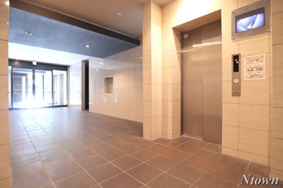 【ロビー】 | プレサンス錦ラウム | 建物の内部です