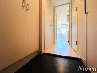 【玄関】 | プレサンス錦プレミアム | 落ち着いた玄関です