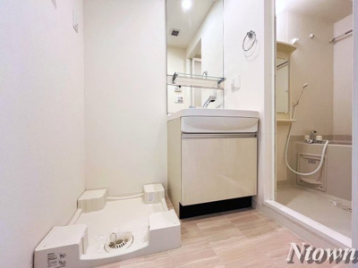 【洗面所】 | プレサンス錦プレミアム | スペースが確保できる洗面所です