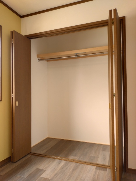 西宮市松籟荘　中古戸建の収納