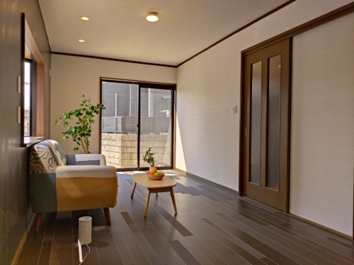 西宮市松籟荘　中古戸建の居間・リビング