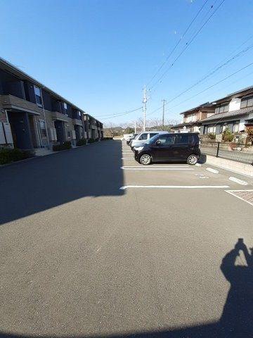 スリジエ　リアン　セカンド　Ｂの駐車場|駐車スペースもあります☆