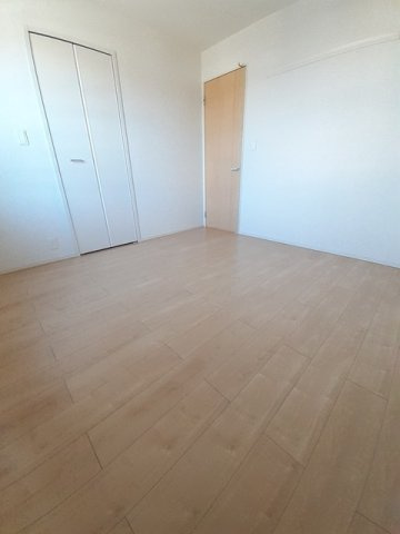 スリジエ　リアン　セカンド　Ｂの寝室|クローゼット付の寝室です☆