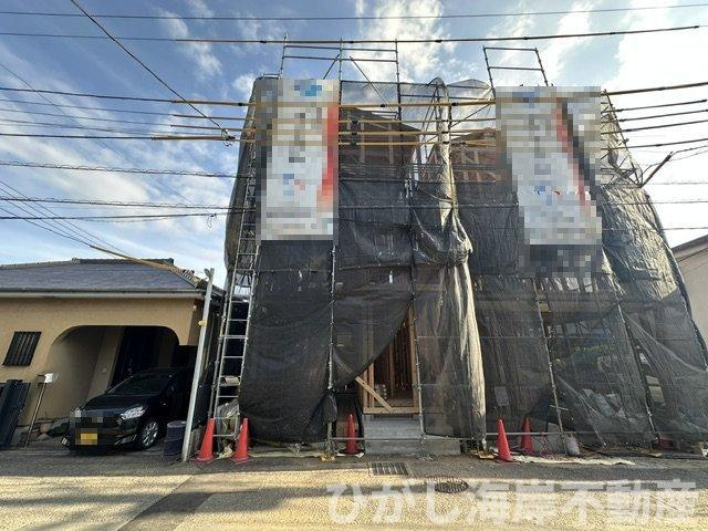 平塚市立野町　新築戸建　全２棟の外観|6月2日撮影　建築中　現地外観