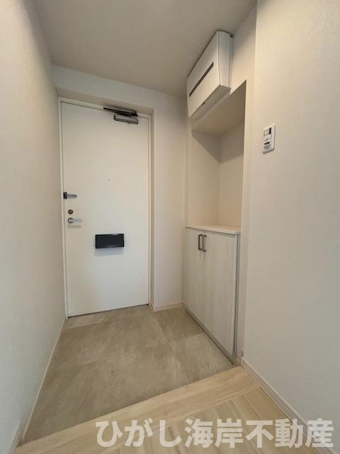 レゾン茅ヶ崎中海岸の玄関|新規リフォーム完了！　玄関