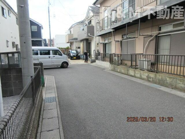 松戸市大金平４丁目のアパートの駐車場|カースペースがあります