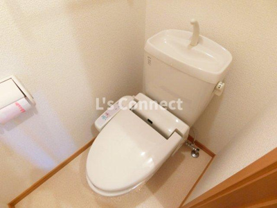 【トイレ】 | サニーブライト | 温水洗浄便座付きのトイレ。