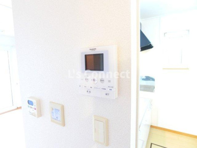 【セキュリティ】 | サニーブライト | 突然の来客もＴＶモニターホンでしっかり確認。