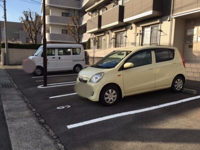 クイント パラッツォの駐車場|駐車スペースもあります☆