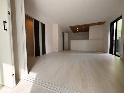 【居間・リビング】 | GRAFARE尾張旭市東大道町曾我廻間1棟【仲介手数料無料　旭小　旭中】 | 本日ご案内可能です！
