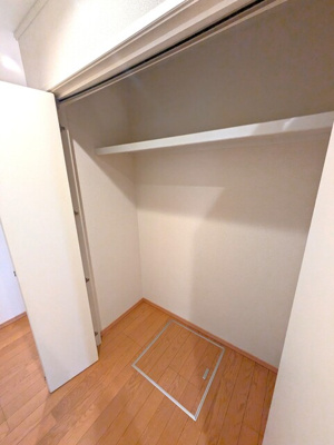 1F　物入