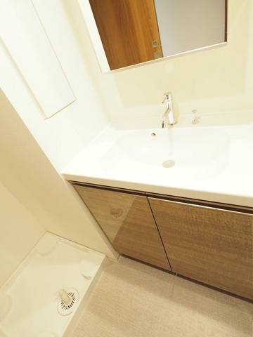 新品家具付きマンション亀戸3(KaGood東京)の洗面所