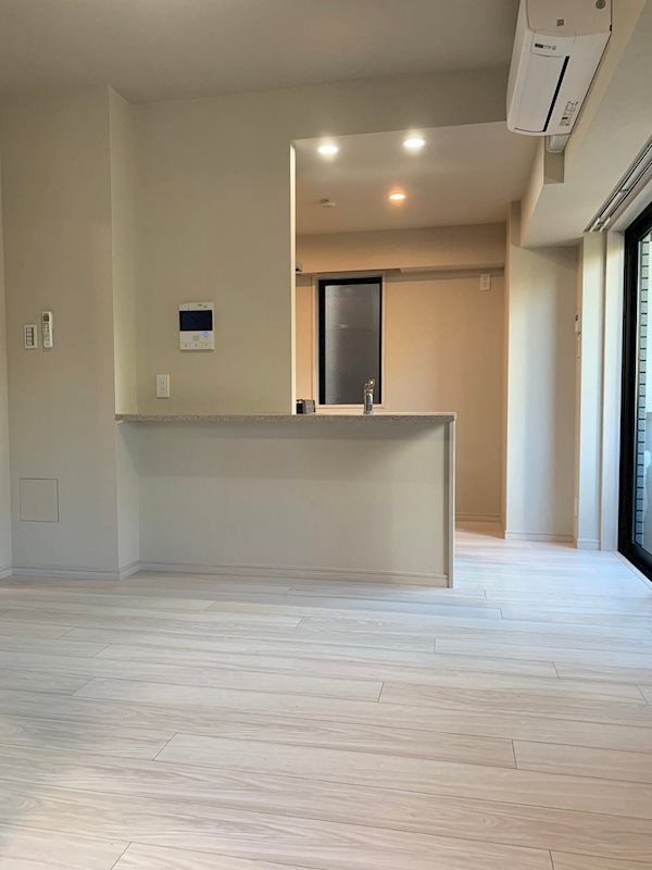 GRAND青葉台の居間・リビング