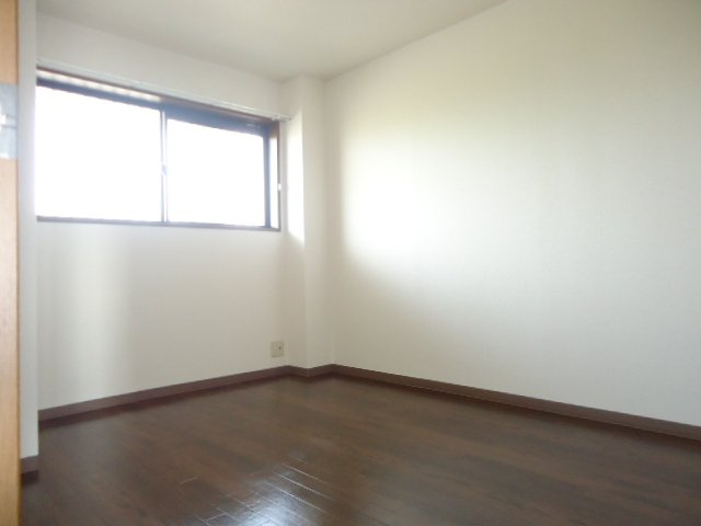 メゾン・アイリスの内装|洋室