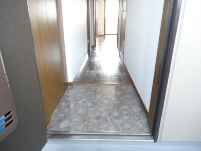 メゾン・アイリスの玄関|玄関