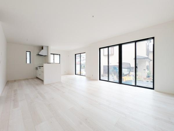 横浜市戸塚区下倉田町の新築一戸建の外観：施工例|同じ施工会社が建築した施工例です。