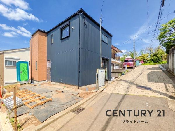 横浜市保土ケ谷区上菅田町の新築一戸建の前面道路含む現地写真|陽当りの良さ、住環境を現地にてご確認下さい！
周辺環境も合わせてご案内させて頂きます！