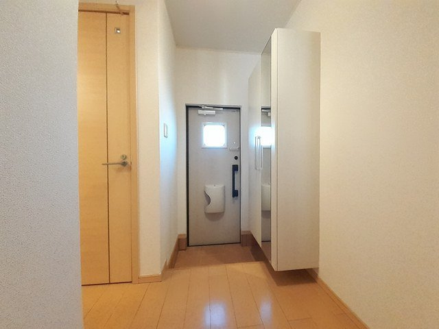 カトルセゾンＣの玄関|シンプルで使いやすい玄関です