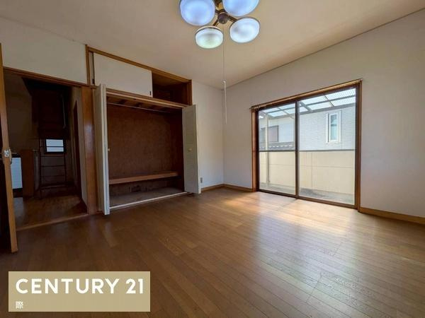 和歌山市和歌浦東2丁目　中古戸建の洋室