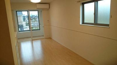 【居間・リビング】 | ソレイユ大門Ｂ