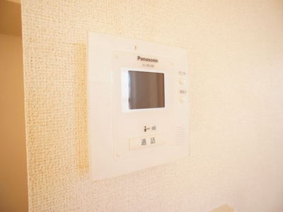 【セキュリティ】 | ボニートガーデン | 訪問者の確認ができるTVドアホン付きです♪