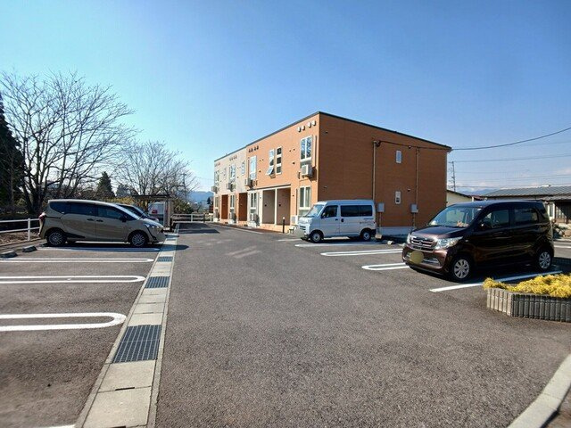 クヴェレの駐車場