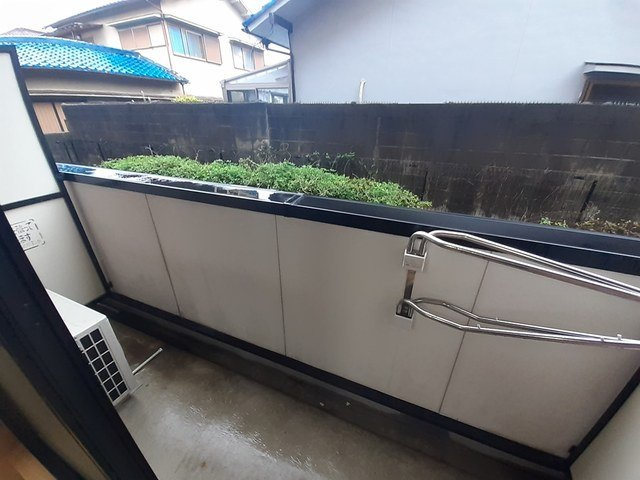 【バルコニー】 | 鈴蘭ハイツ