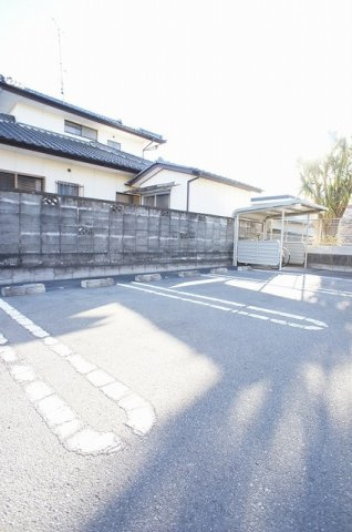 ボニートⅡの駐車場