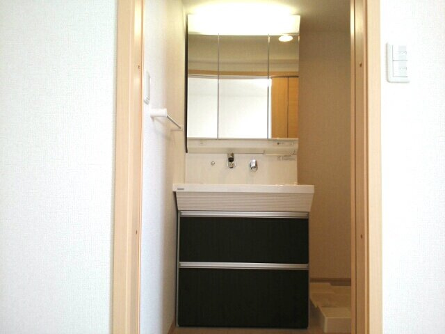 トーク鷹の羽Ⅲの洗面所