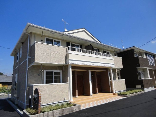 ファミーユ　リアンＡ
