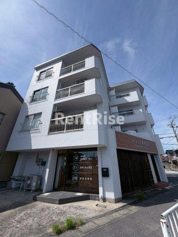深山マンション