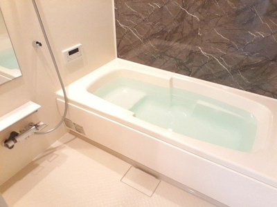 【浴室】 | アダージオＡ | ゆったり過ごせるお風呂です