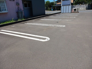 【駐車場】 | ヌーベルコート．Ｅ | 駐車場があるので、車を買う予定の方も安心です
