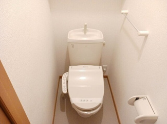 【トイレ】 | ヌーベルコート．Ｅ | 清潔感のあるトイレです
