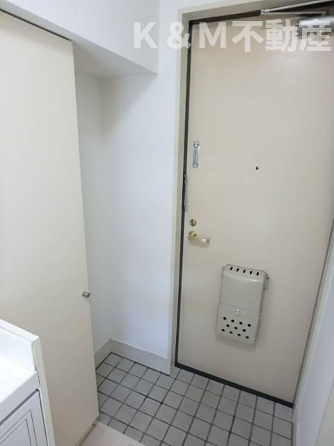 ジュネパレス塚本の玄関|落ち着いた玄関です