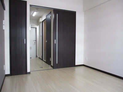 【洋室】 | トーマス国場 | ※室内写真は参考画像になります。