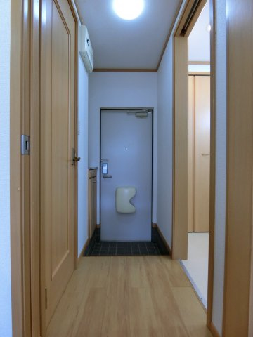 サニーリバーＡの玄関|イメージ101号室の写真