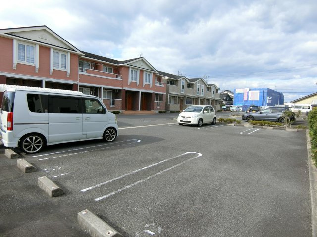 ドゥ・サンパティーク　Ｂの駐車場