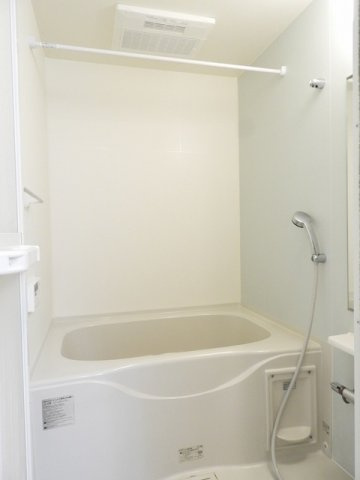 サニーエレガントハウスＢの浴室|お風呂で日々の疲れを落としましょう