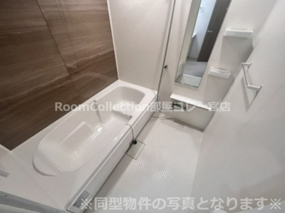 【浴室】 | イ・ラヴィエＢ | ※同型物件の写真となります※