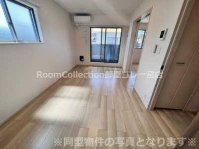 【居間・リビング】 | イ・ラヴィエＢ | ※同型物件の写真となります※