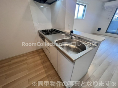 【キッチン】 | イ・ラヴィエＢ | ※同型物件の写真となります※